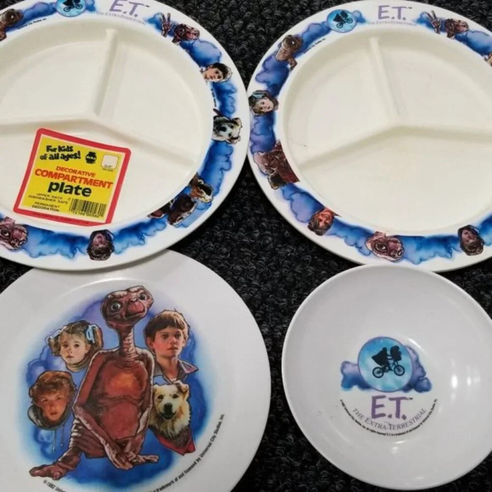 Vintage ET plastic dish set NEW with Tag